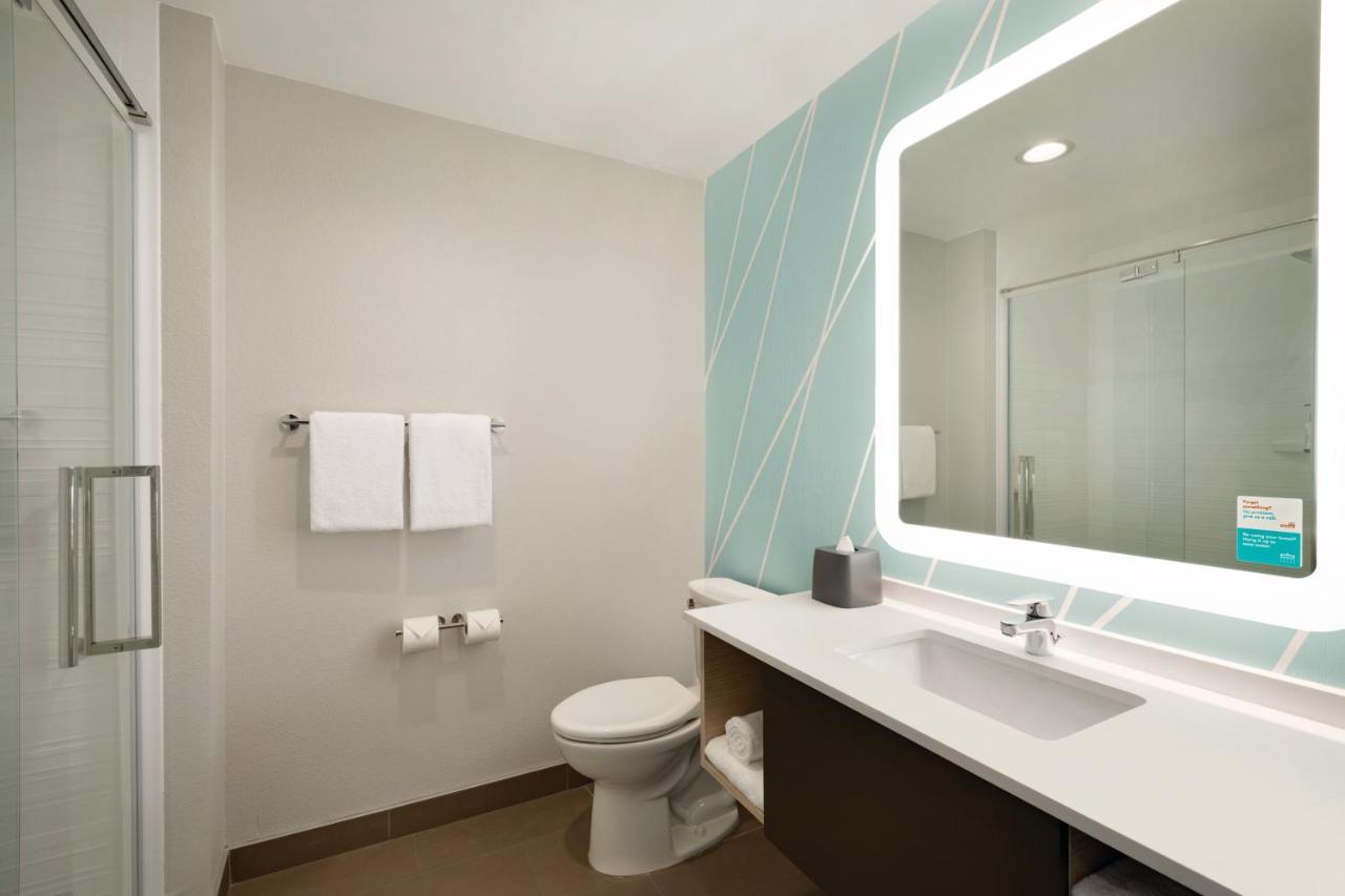 Avid Hotel-Μίντλαντ Εξωτερικό φωτογραφία
